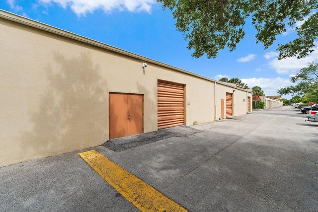 803 Maplewood Drive #36b, Jupiter