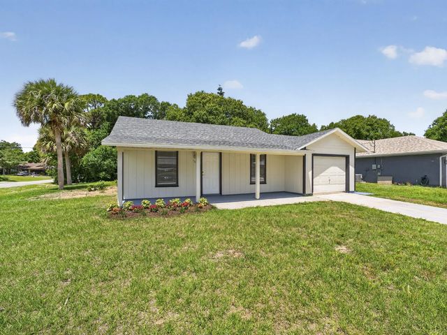 2 of 30 - 1373 32nd Avenue Sw, Vero Beach, FL
