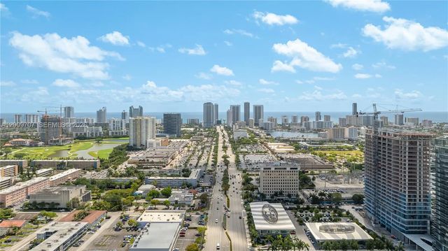 906 Ne 5th Street, Hallandale Beach