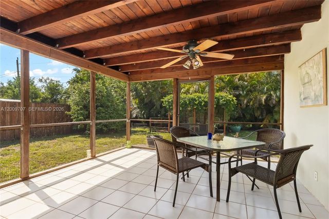 4 of 43 - 906 Ne 5th Street, Hallandale Beach, FL