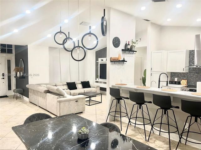 2182 Se Broward Terrace, Port St. Lucie