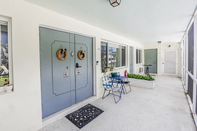 4 of 31 - 1308 Bayview Drive #1c, Fort Lauderdale, FL