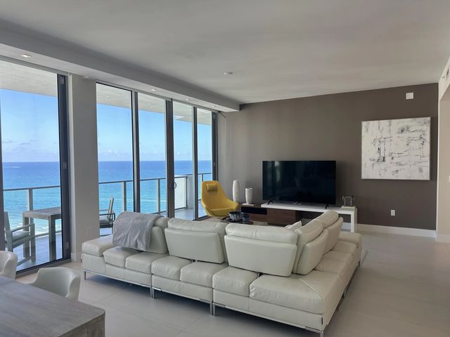 3 of 78 - 3100 N Ocean Drive ## H-1701, Riviera Beach, FL