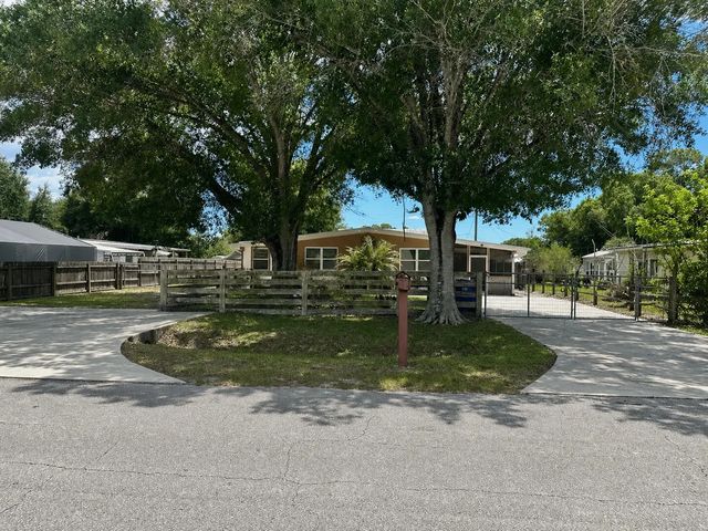 2 of 17 - 1005 Nw 5th Street, Okeechobee, FL