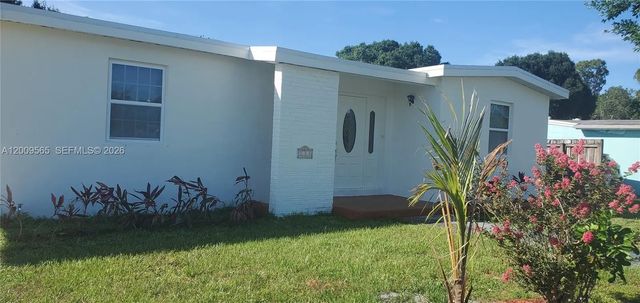 131 Se Serenata Court, Port St. Lucie