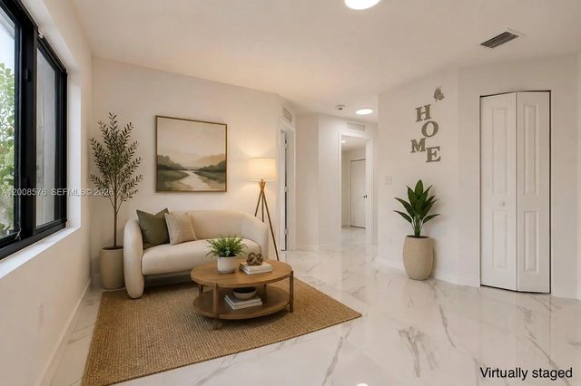 3 of 25 - 152 Nw 18 Street, Homestead, FL