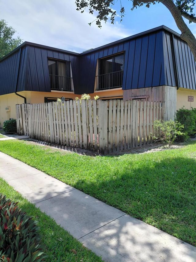 2403 S Waterside Drive #2403, Lake Worth