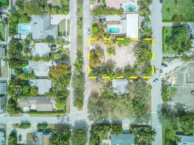 4 of 16 - 1118 S Palmway, Lake Worth Beach, FL