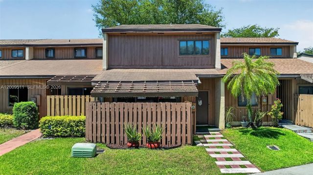 4283 S Pine Island Road, Davie