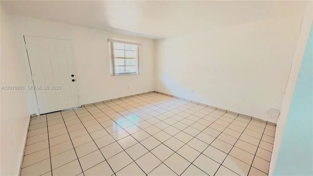 4655 Palm Avenue #124, Hialeah