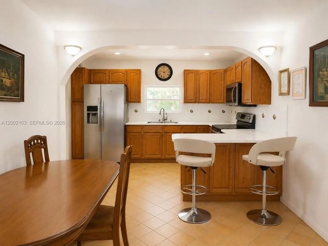 4 of 35 - 10820 Ne 5th Avenue, Miami, FL
