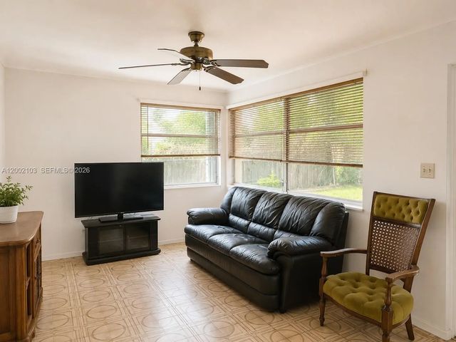 5 of 35 - 10820 Ne 5th Avenue, Miami, FL