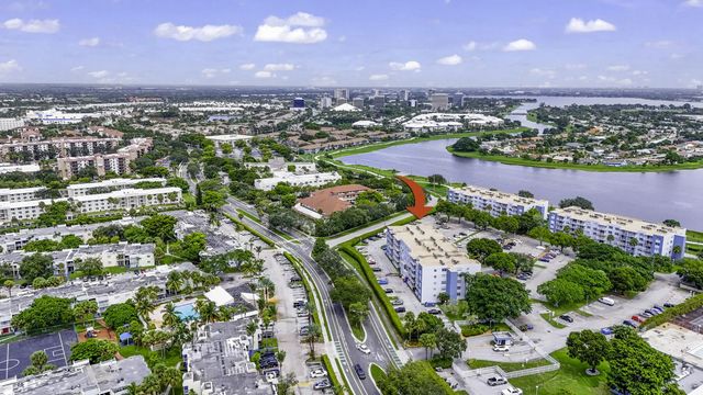 3 of 18 - 500 Executive Center Drive #3k, West Palm Beach, FL