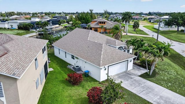 4 of 47 - 2902 Sw 17th Avenue, Cape Coral, FL