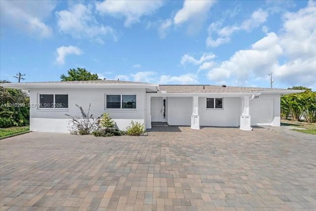 4 of 40 - 105 Se 45th, , FL