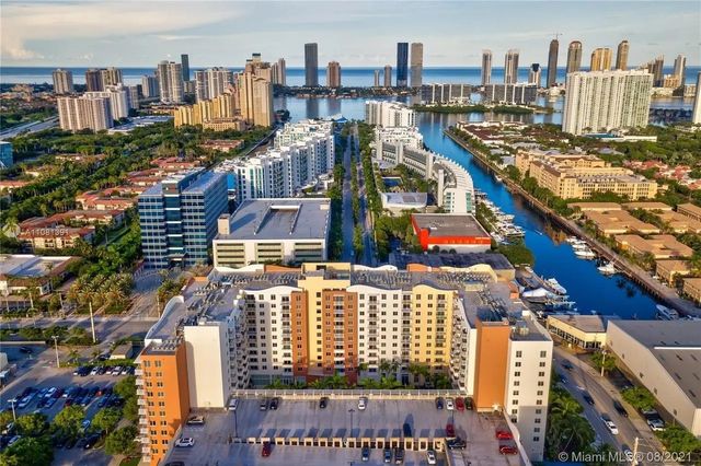 18800 Ne 29th Avenue #704, Aventura