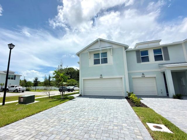 3 of 10 - 662 Salisbury Circle, Fort Pierce, FL