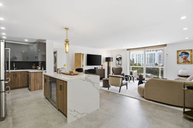 3 of 65 - 336 N Birch Road #5h, Fort Lauderdale, FL