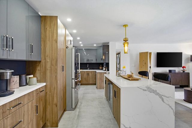 5 of 65 - 336 N Birch Road #5h, Fort Lauderdale, FL