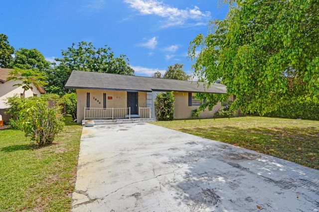 2886 Floral Road, Lake Worth