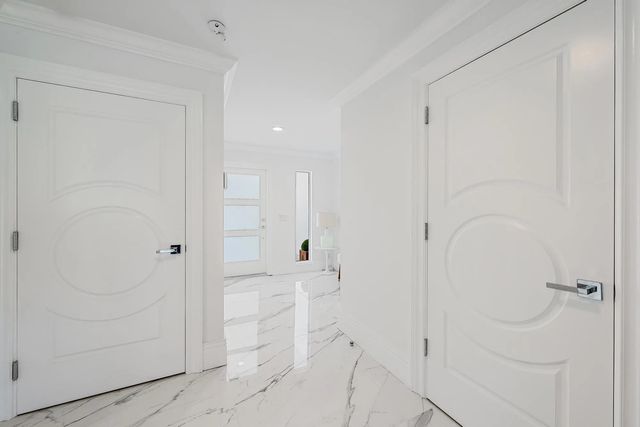 5 of 76 - 2435 Presidential Way #h, West Palm Beach, FL