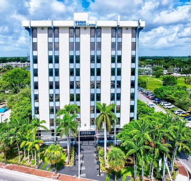 12550 Biscayne Boulevard #605, North Miami