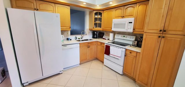3 of 15 - 260 Nw 76th Avenue #201, Margate, FL