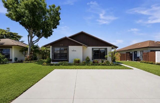 5330 Mendoza Street, West Palm Beach