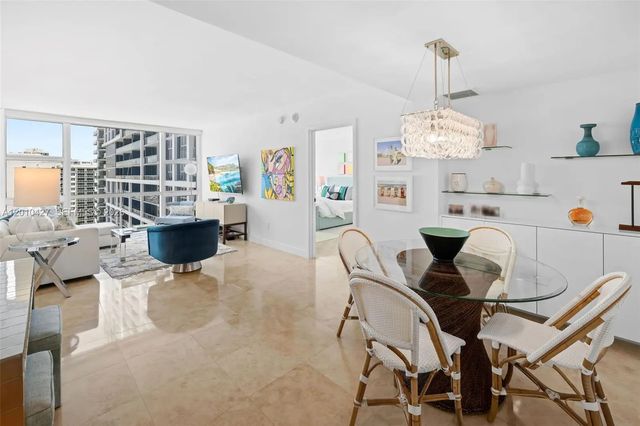 3 of 34 - 6801 Collins Avenue #1215, Miami Beach, FL