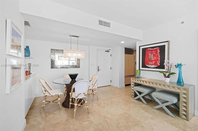4 of 34 - 6801 Collins Avenue #1215, Miami Beach, FL
