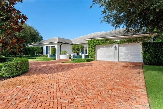 4 of 43 - 11 Country Road E, Village of Golf, FL