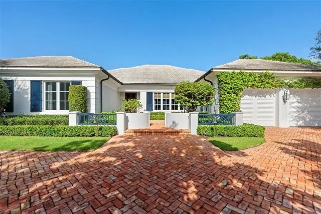 5 of 43 - 11 Country Road E, Village of Golf, FL