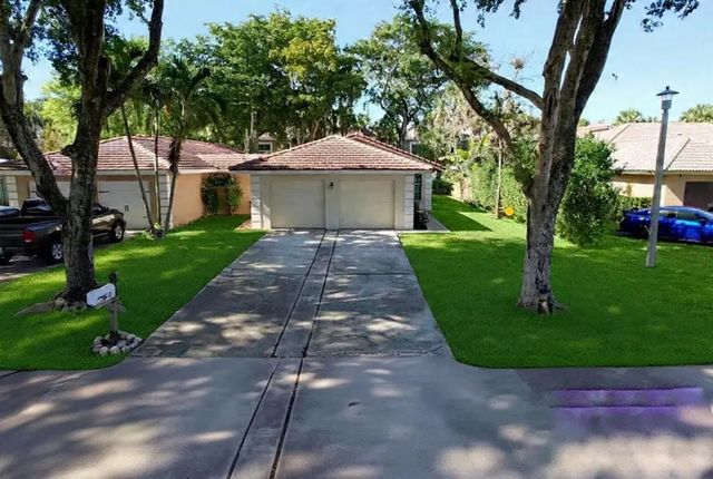 2 of 41 - 1512 Nw 93rd Terrace, Coral Springs, FL