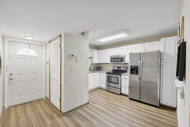 3 of 13 - 8990 S Hollybrook Boulevard #209, Pembroke Pines, FL
