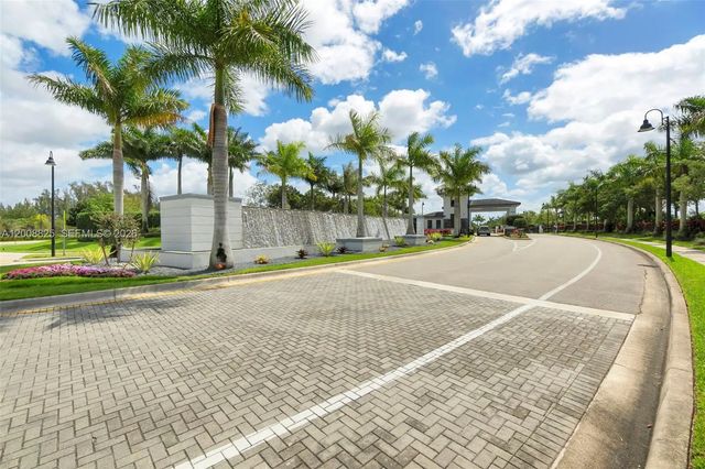 4 of 52 - 8022 Deer Lake Court, Parkland, FL