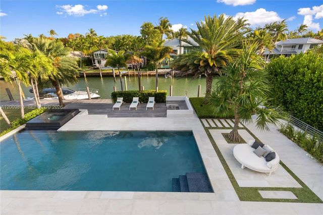 4 of 45 - 120 Knollwood Drive, Key Biscayne, FL