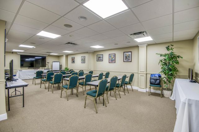 4 of 22 - 2684 Se Willoughby Boulevard, Stuart, FL