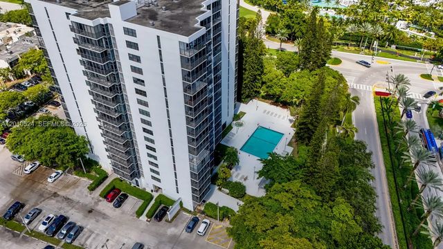2 of 26 - 20100 W Country Club Drive #504, Aventura, FL