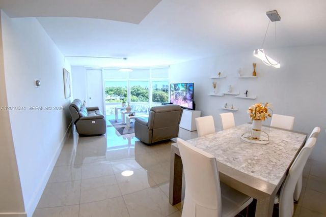 3 of 26 - 20100 W Country Club Drive #504, Aventura, FL