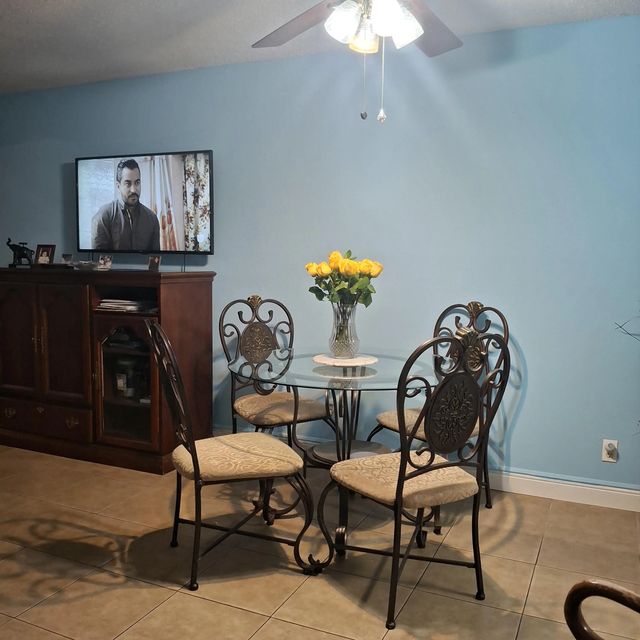 3 of 21 - 2569 Dudley Drive W #d, West Palm Beach, FL