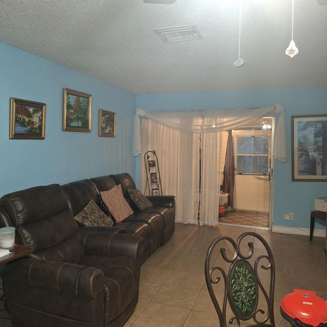 5 of 21 - 2569 Dudley Drive W #d, West Palm Beach, FL