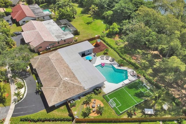 3 of 100 - 1960 Sw 51st Terrace, Plantation, FL