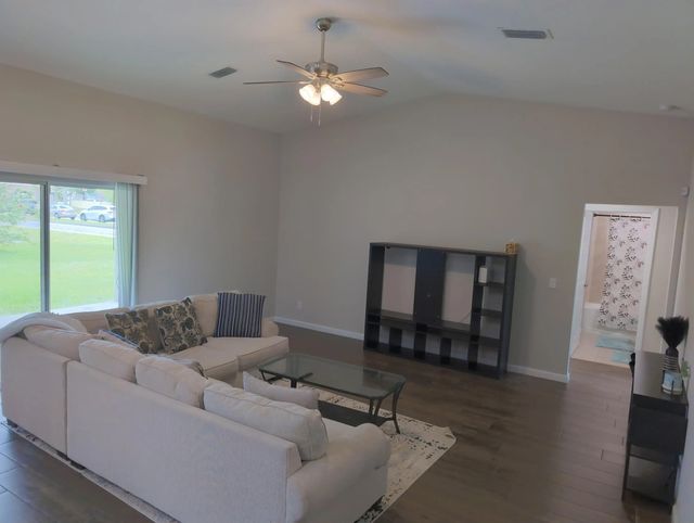 4 of 45 - 2202 Se Lucaya Street, Port St. Lucie, FL