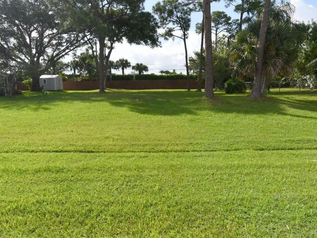 750 Se Karrigan Terrace, Port St. Lucie