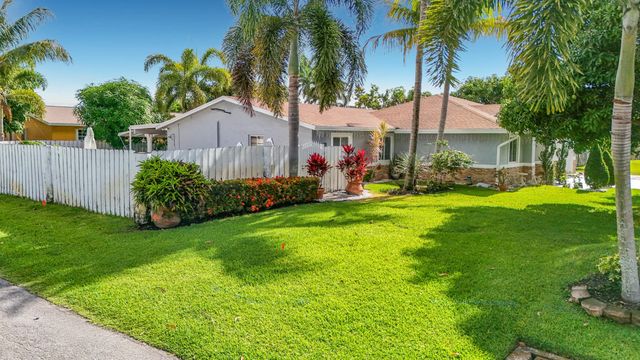 4 of 82 - 3119 Indian Trail, Lake Worth, FL