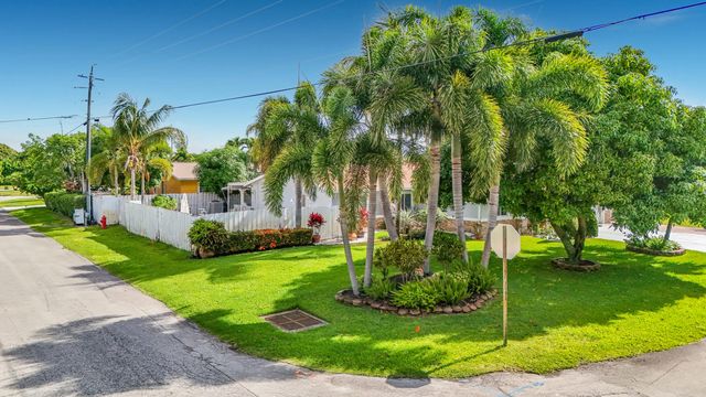 5 of 82 - 3119 Indian Trail, Lake Worth, FL