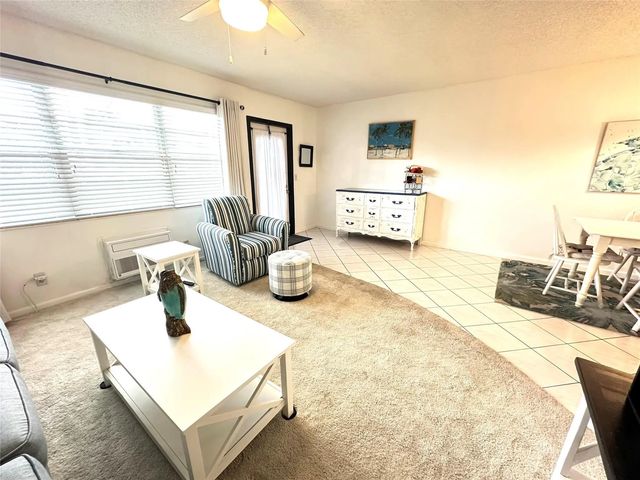 4 of 60 - 131 Oakridge J, Deerfield Beach, FL
