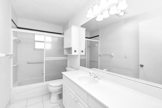5 of 14 - 2108 Sw 15th Street, Boynton Beach, FL