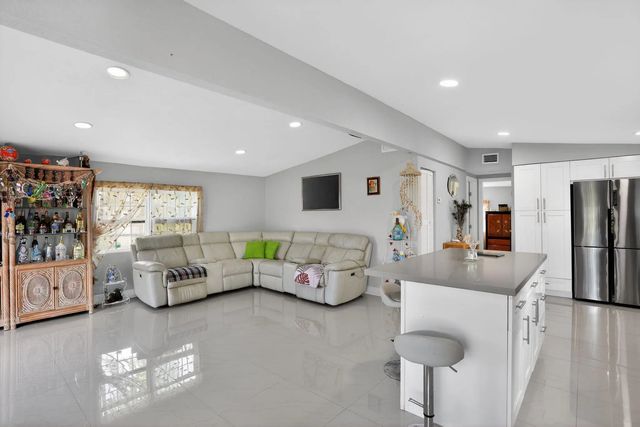 3 of 20 - 27910 Porgie Path, Little Torch Key, FL