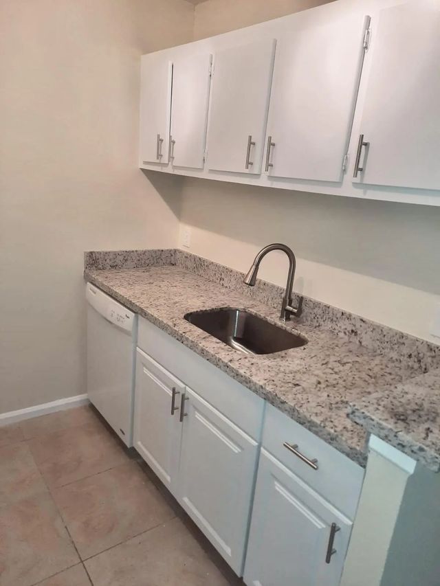 4 of 22 - 1500 N Congress Avenue #b29, West Palm Beach, FL